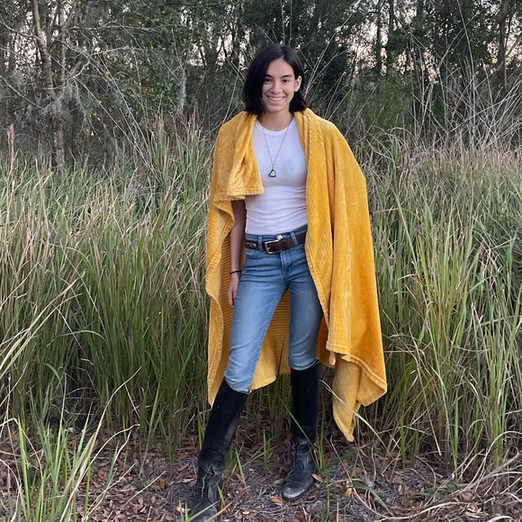 🎶Happy campers T-shirt 🎶 - Picture 15 of 17